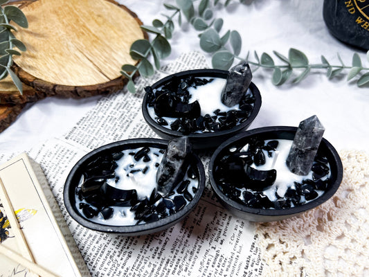 Lunar Essence | Small Cauldron Candle