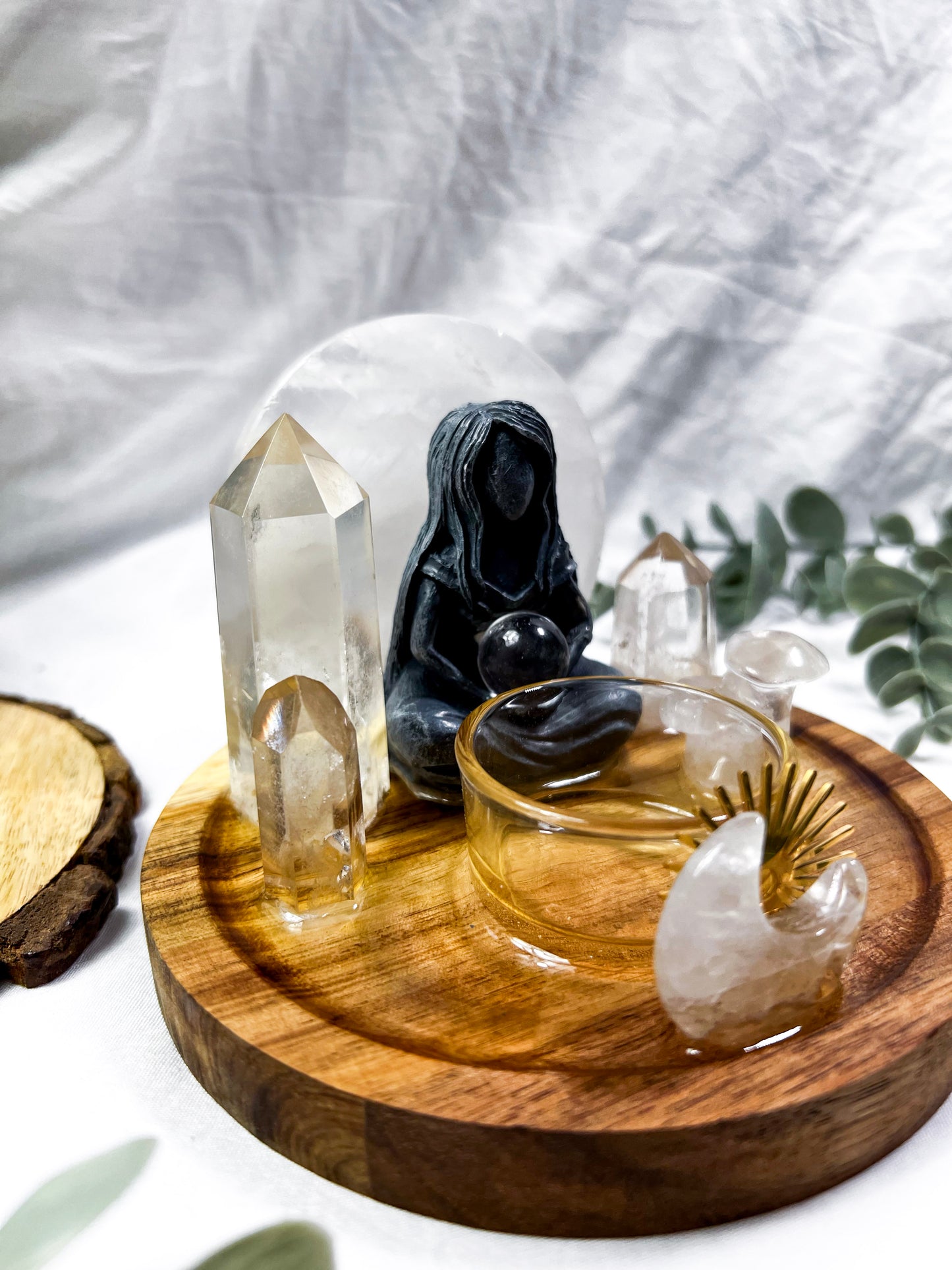 Eternal Quartz | Small Round Altar