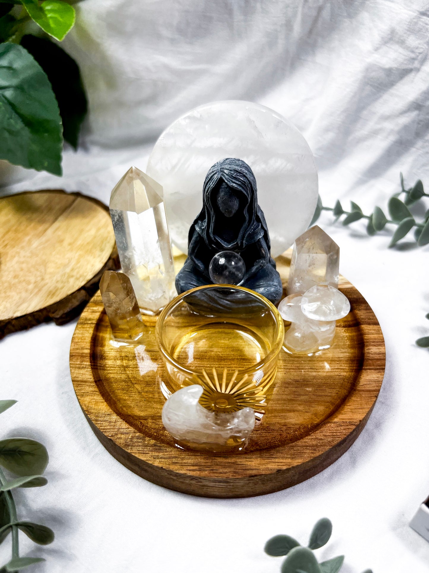 Eternal Quartz | Small Round Altar