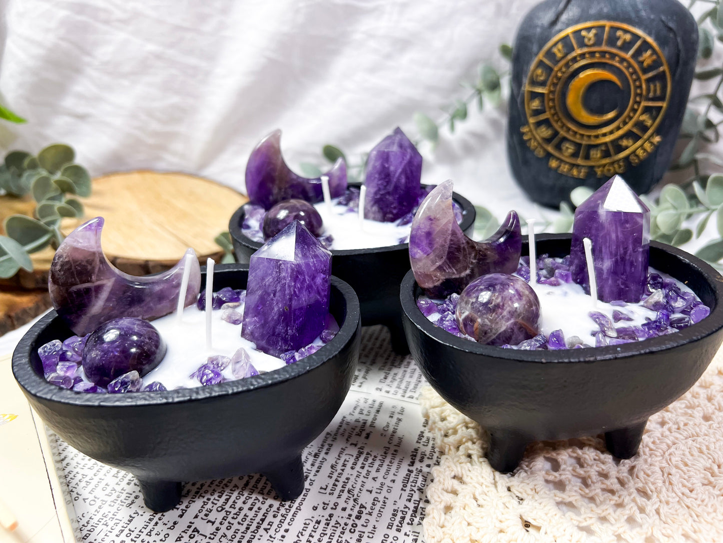 Guiding Flame | Medium Cauldron Candle