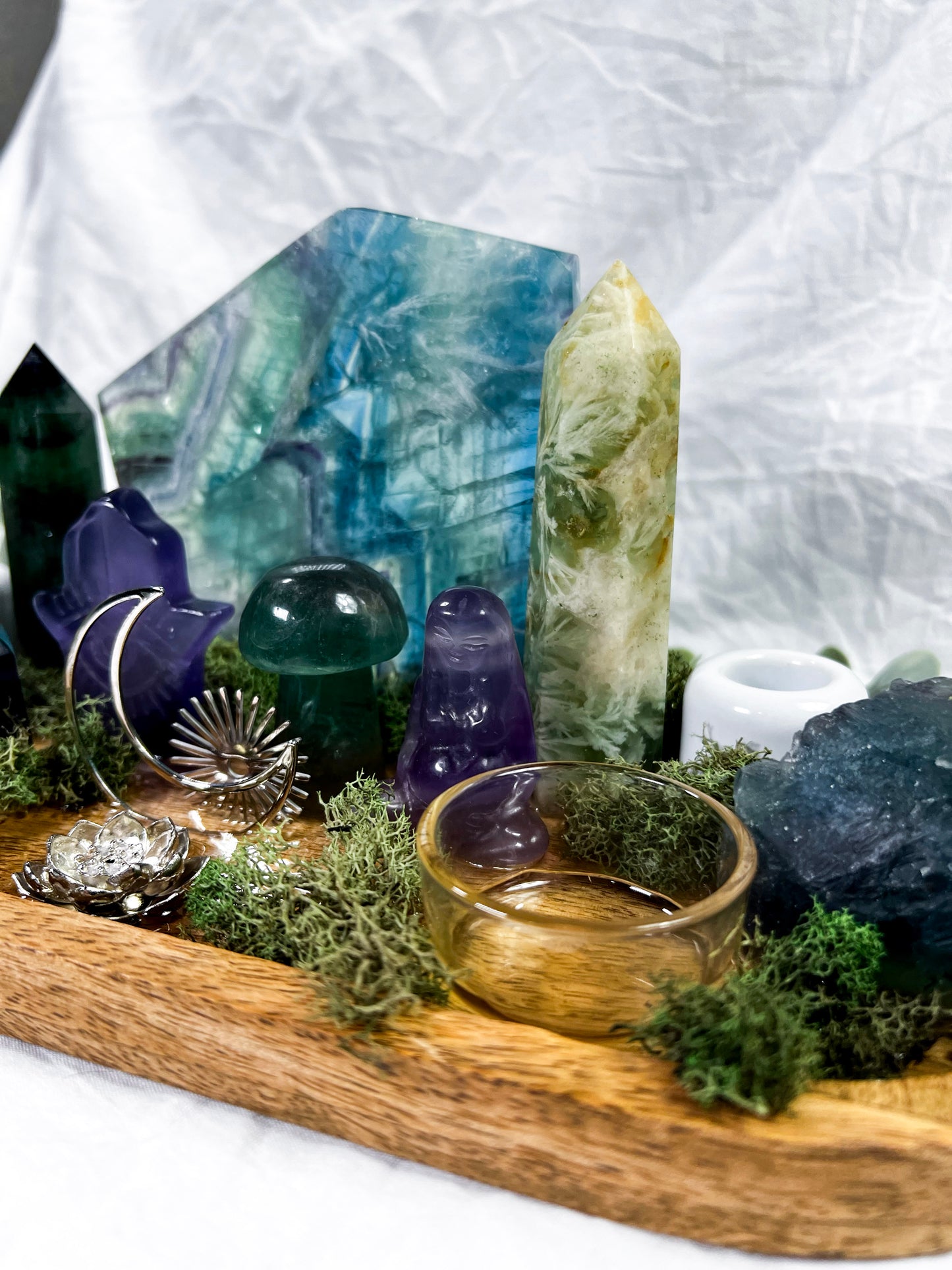 Fluorite Anchor | Mango Wood Altar