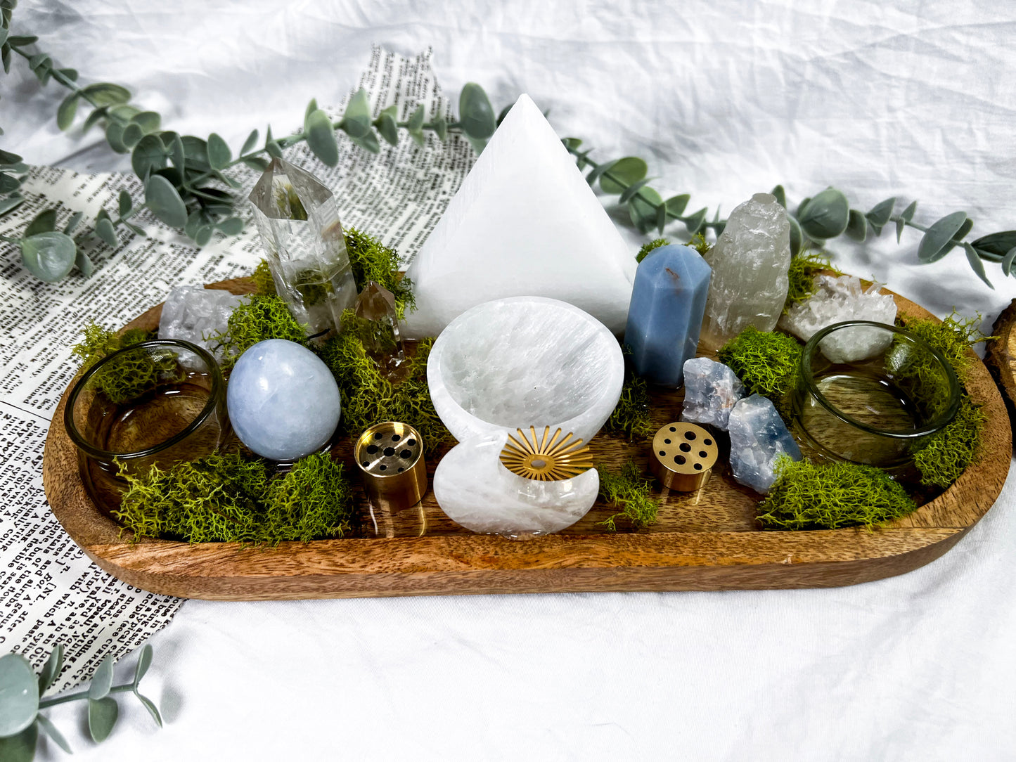 Selenite Essence | Mango Wood Altar