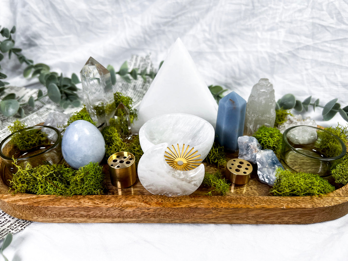 Selenite Essence | Mango Wood Altar