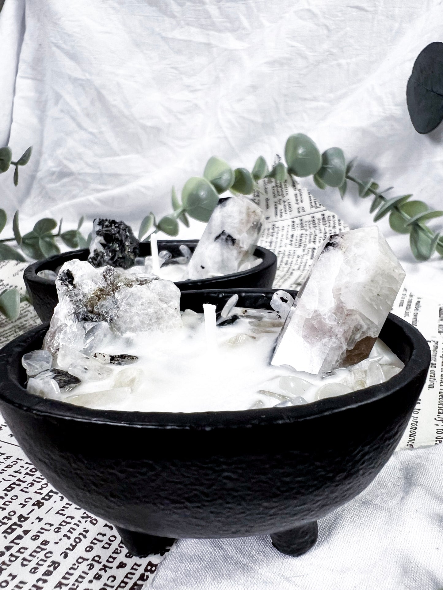 Moonstone Divine | Small Cauldron Candle