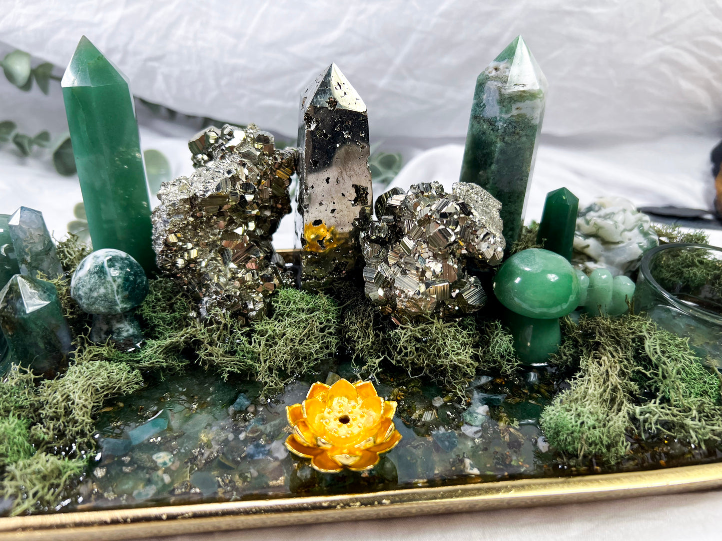 Prosperity Path | Golden Altar Tray