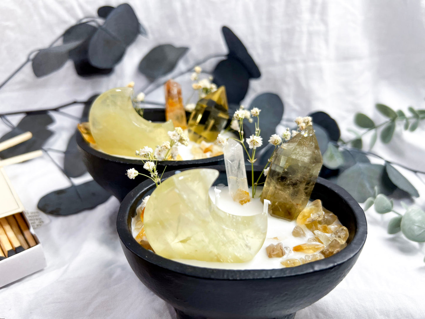 Solstice Glow | Medium Cauldron Candle