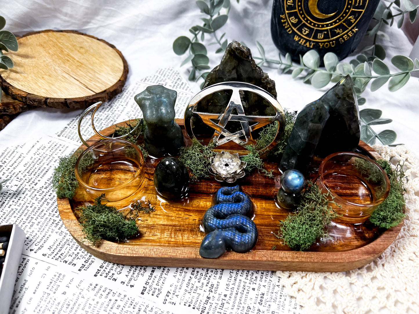 Moonlit Chalice | Medium Altar