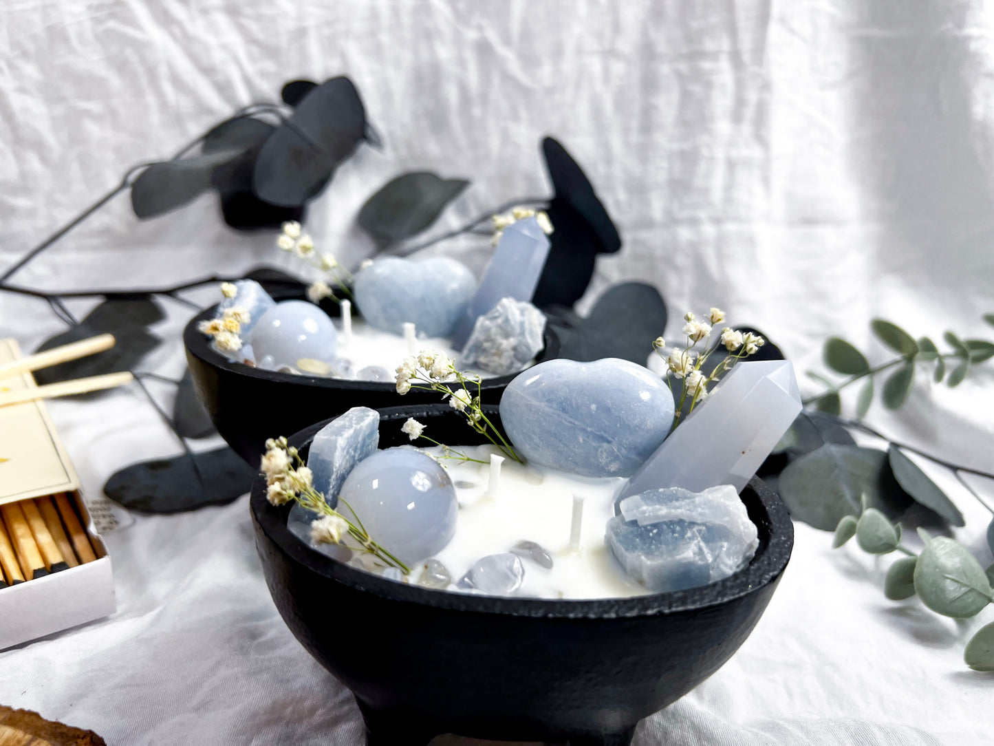 Tranquil Wellspring | Medium Cauldron Candle