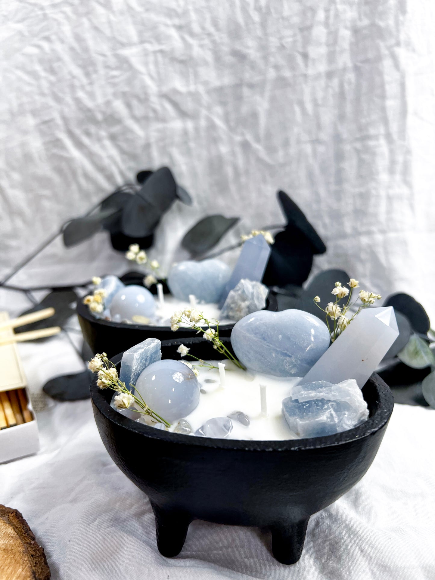 Tranquil Wellspring | Medium Cauldron Candle