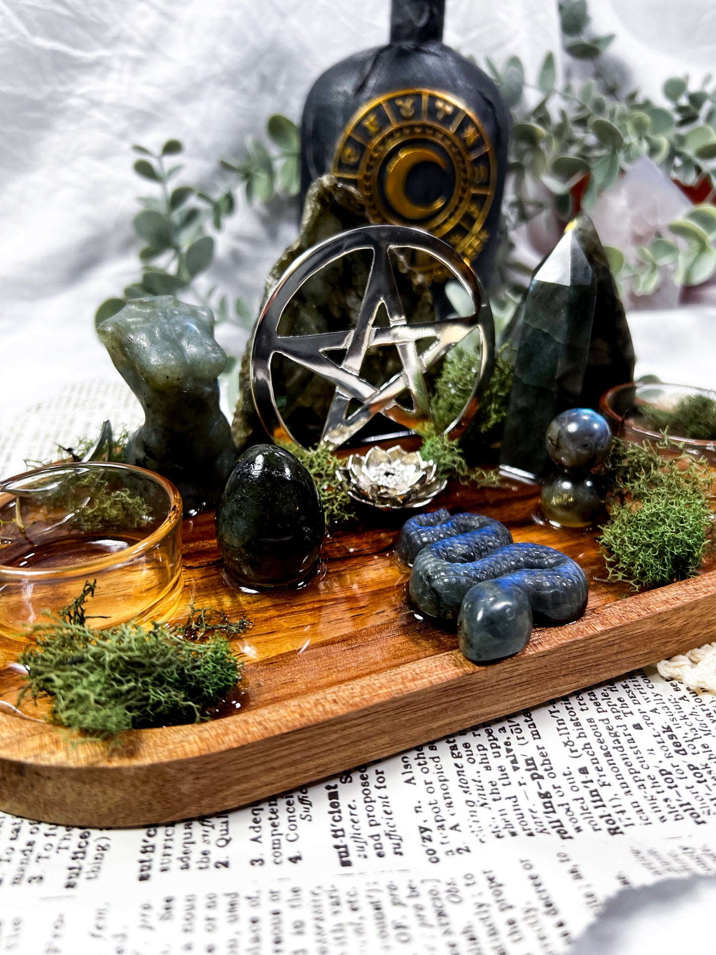 Moonlit Chalice | Medium Altar