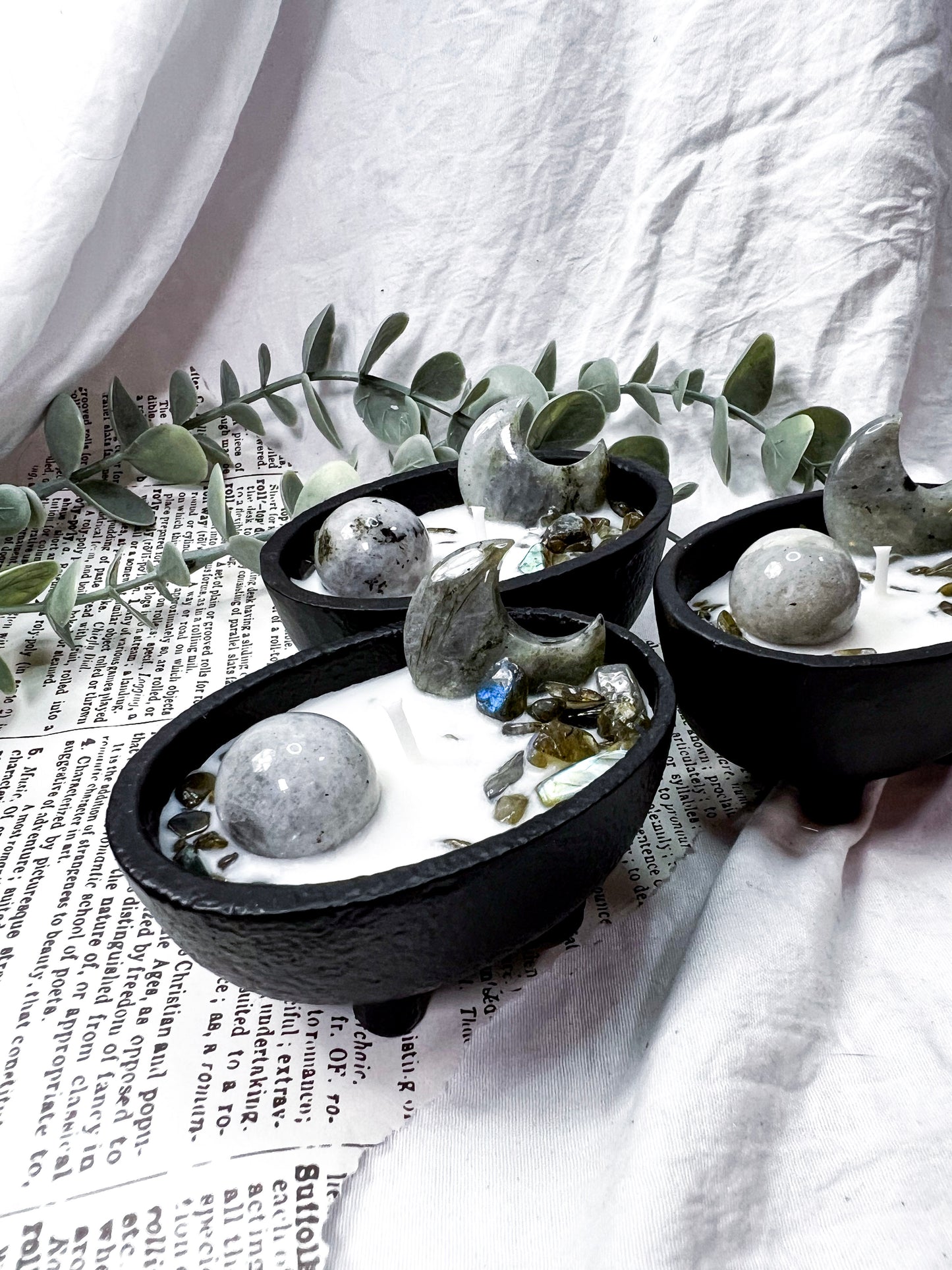 Labradorite Ascent | Small Cauldron Candle