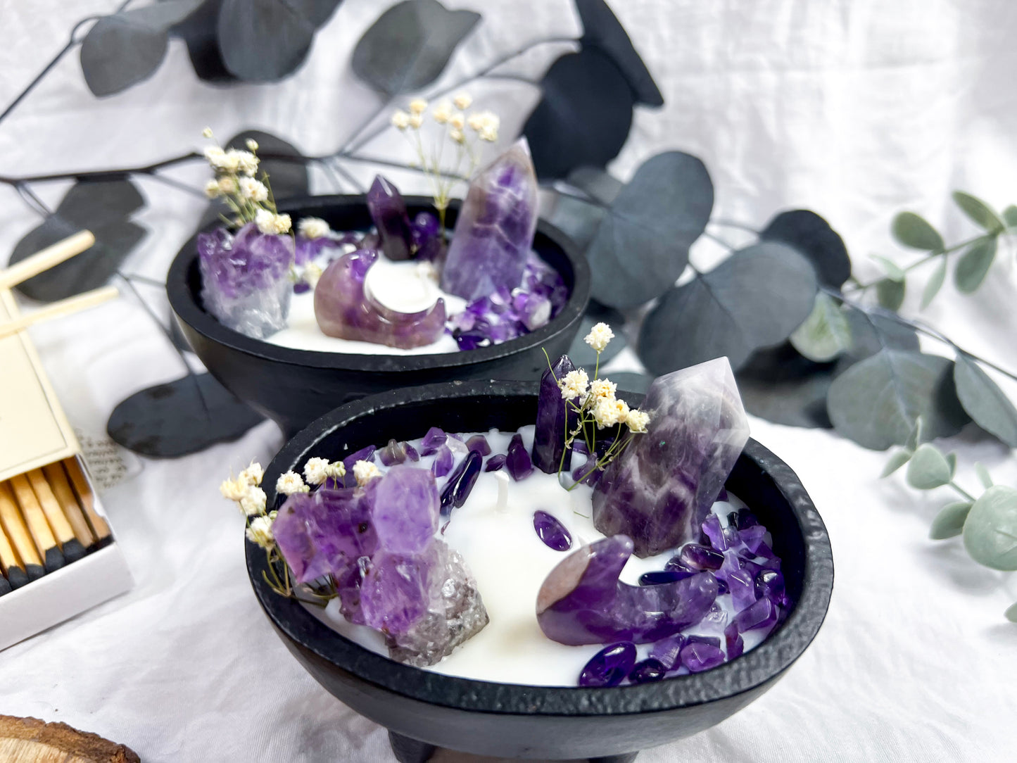 Flowing Energy | Medium Cauldron Candle