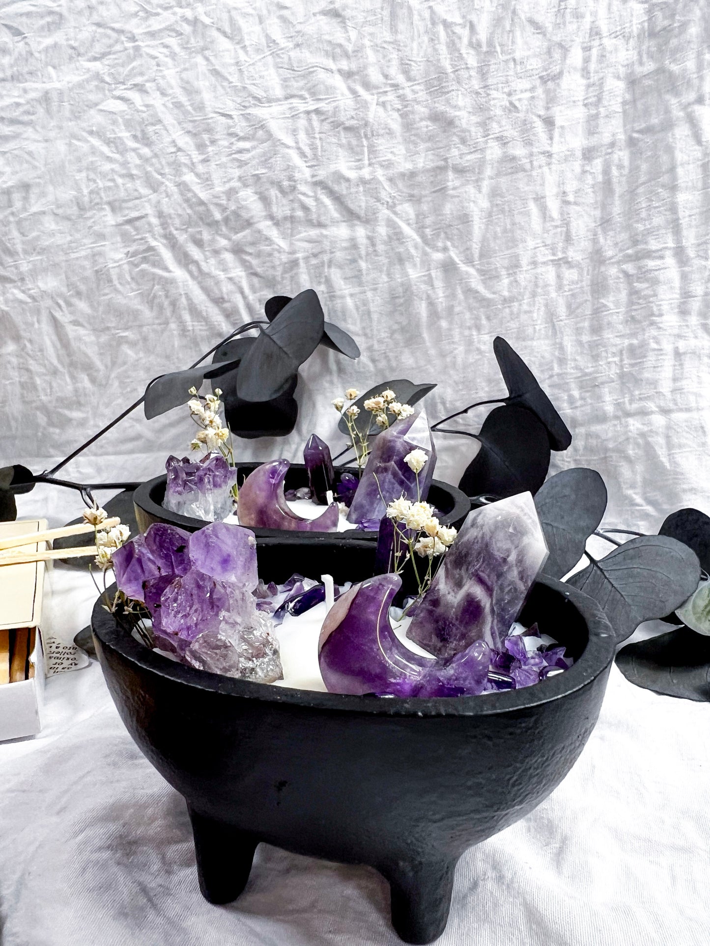 Flowing Energy | Medium Cauldron Candle