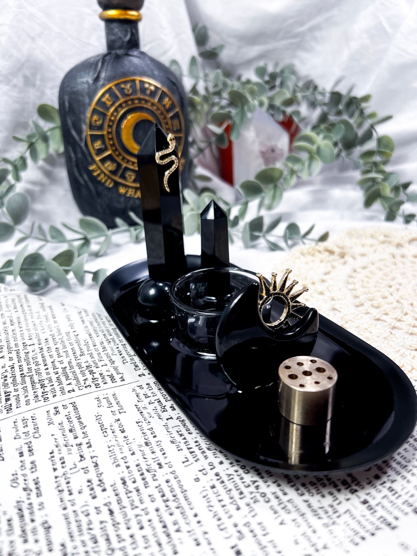 Enchanted Ascension | Black Mini Altar