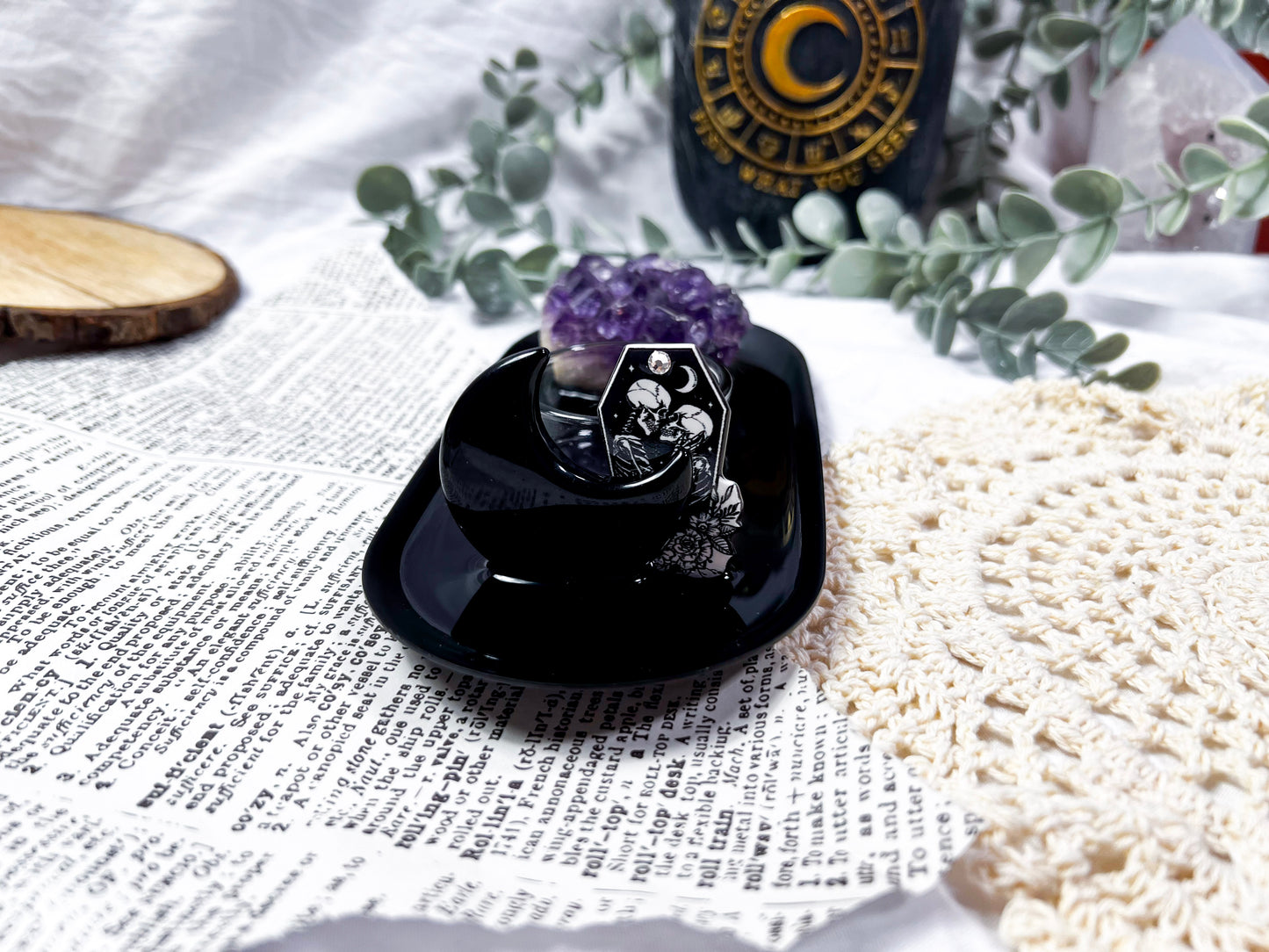 Lunar Veil | Black Mini Altar