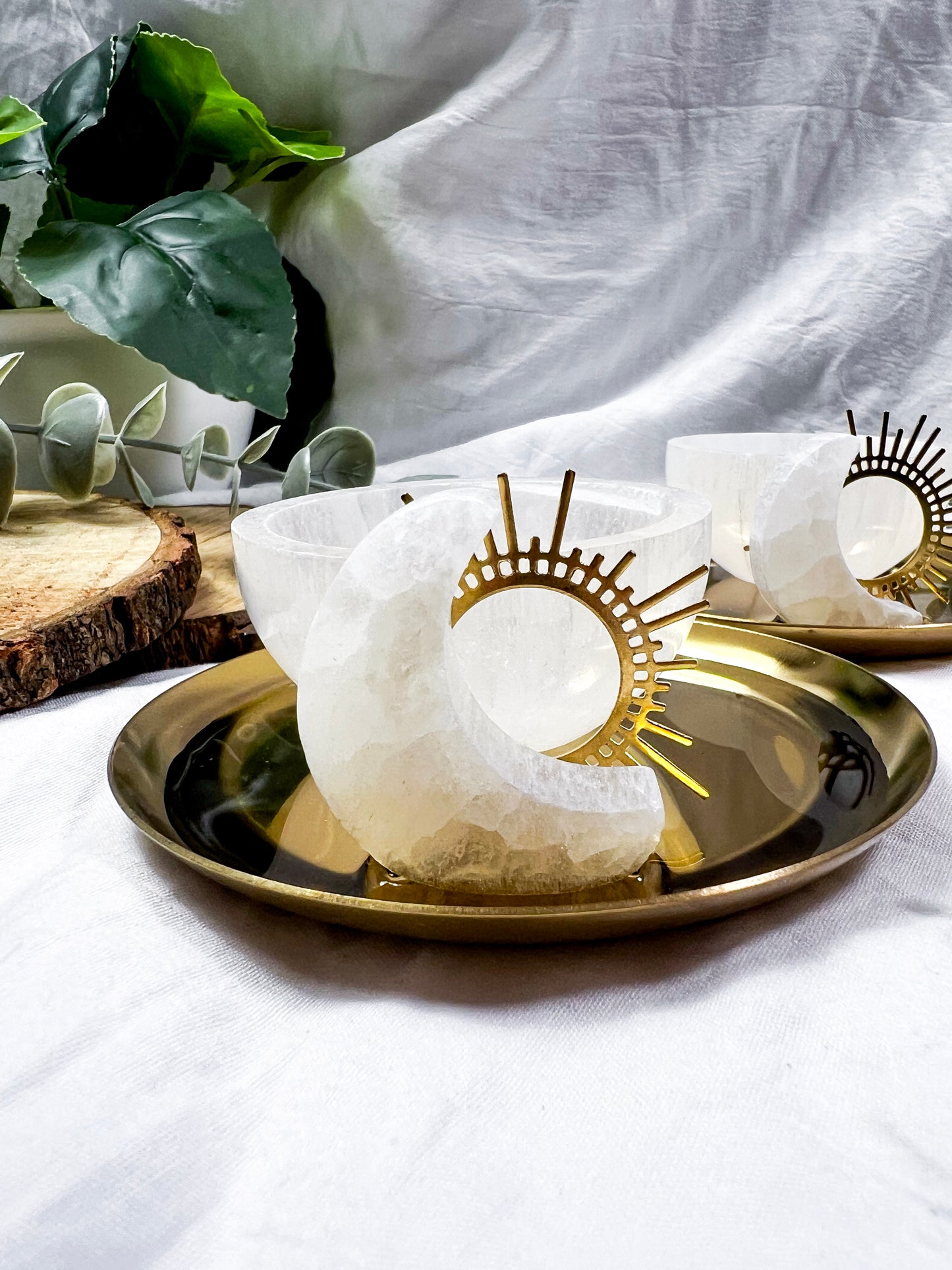 Selenite Eclipse | Mini Gold Dish Altar