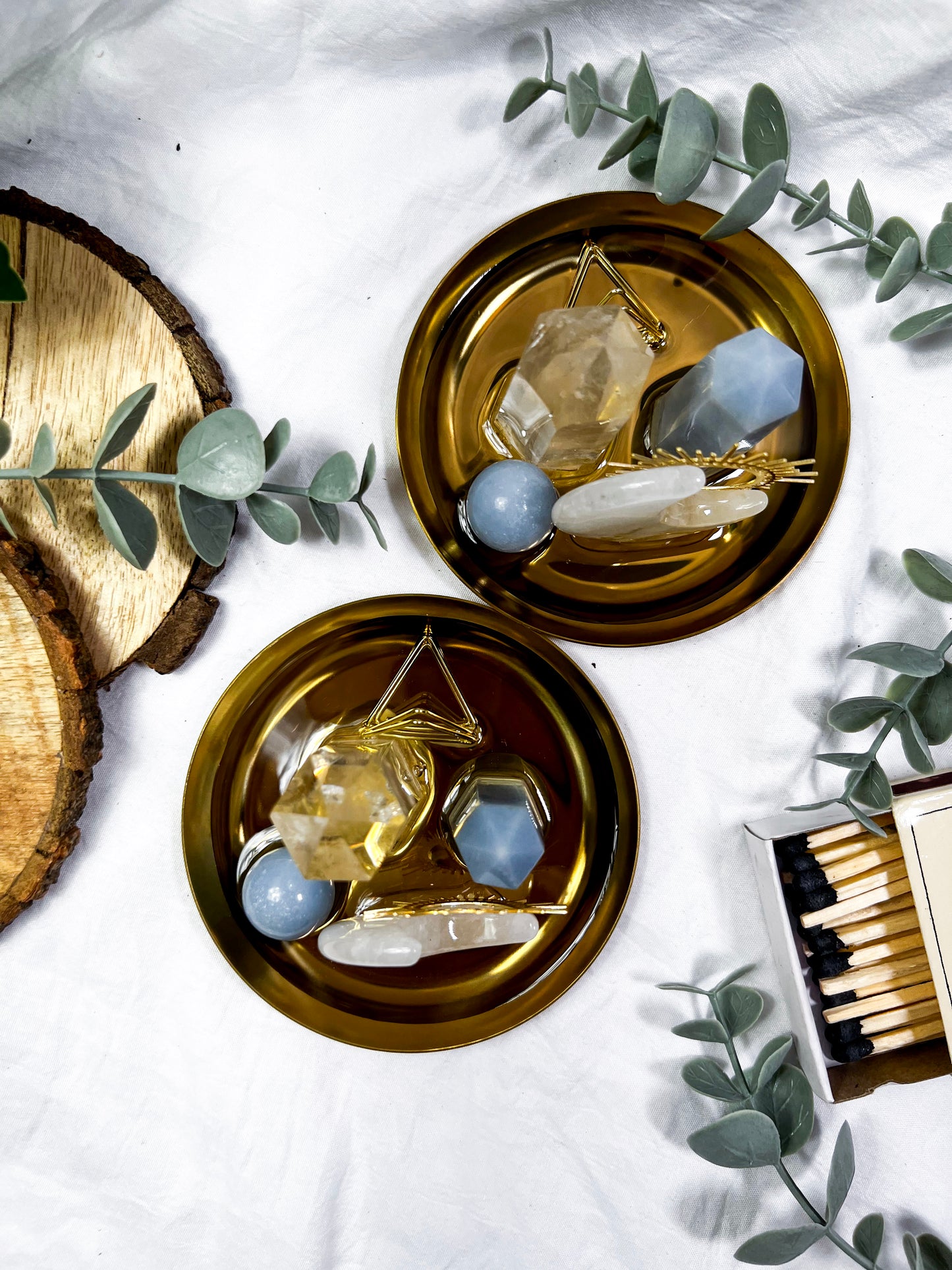 Angel Celestine | Mini Gold Dish Altar