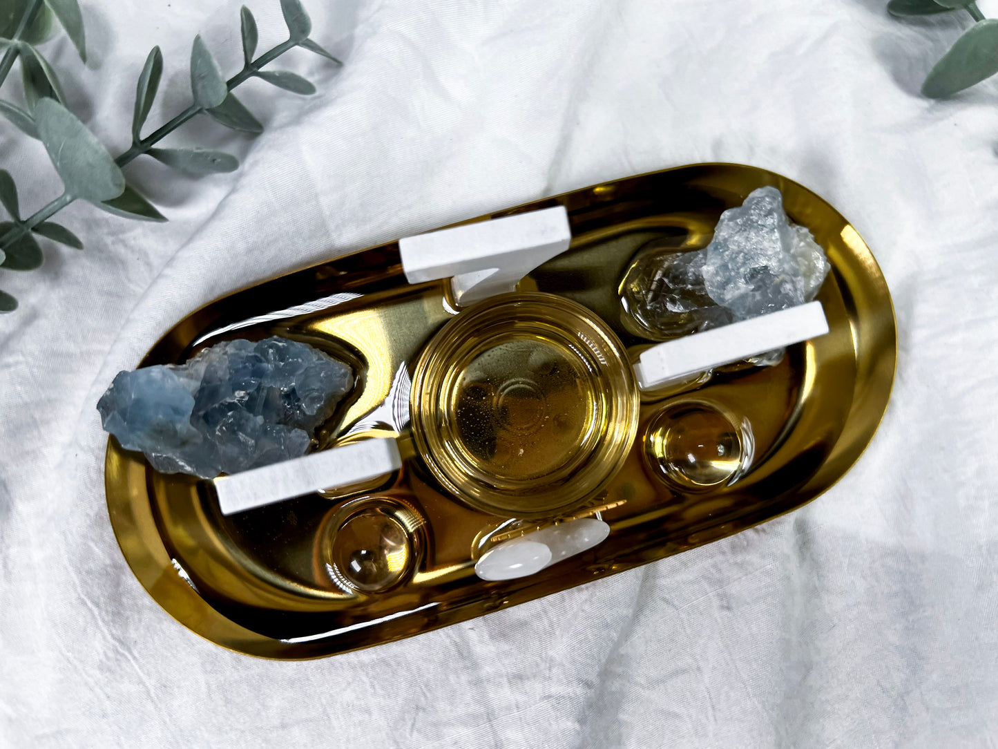 777 | Gold Tray Altar