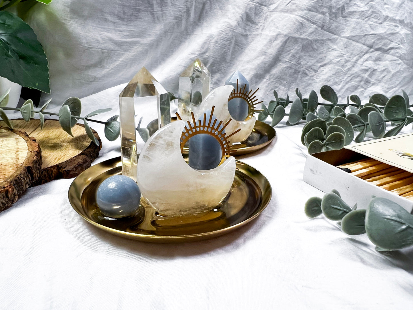 Angel Celestine | Mini Gold Dish Altar