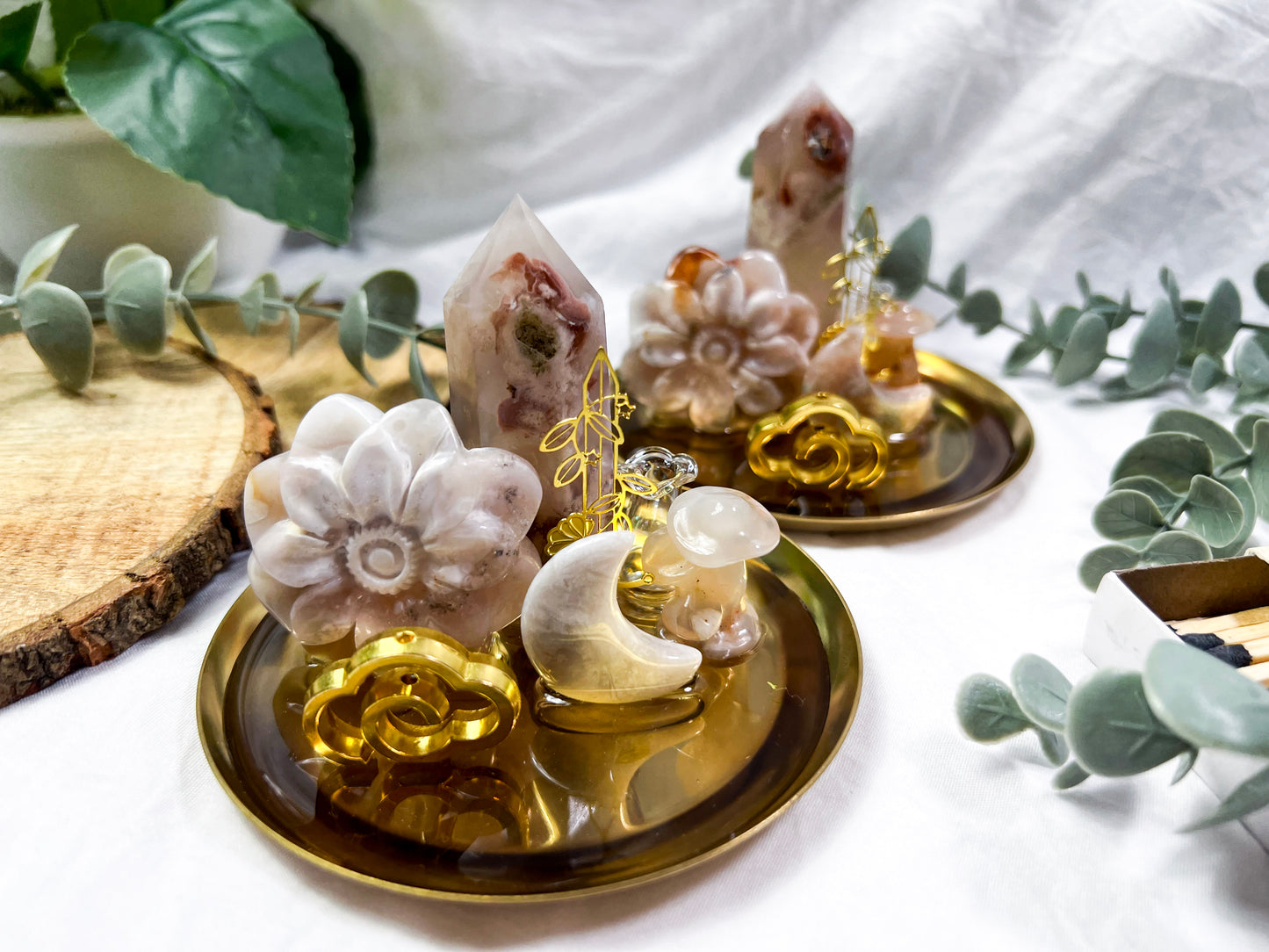 Flower Aurora | Mini Gold Dish Altar