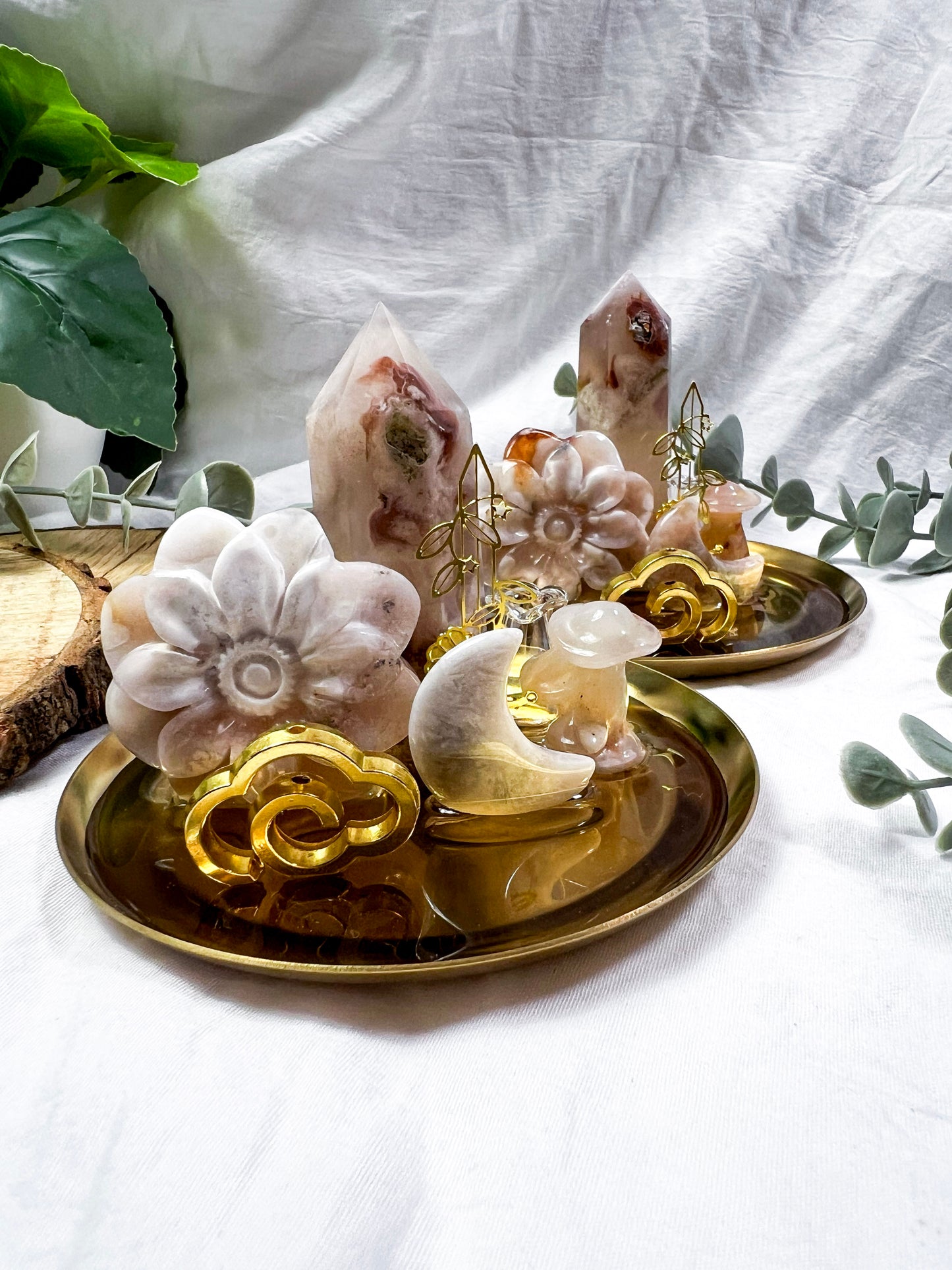 Flower Aurora | Mini Gold Dish Altar