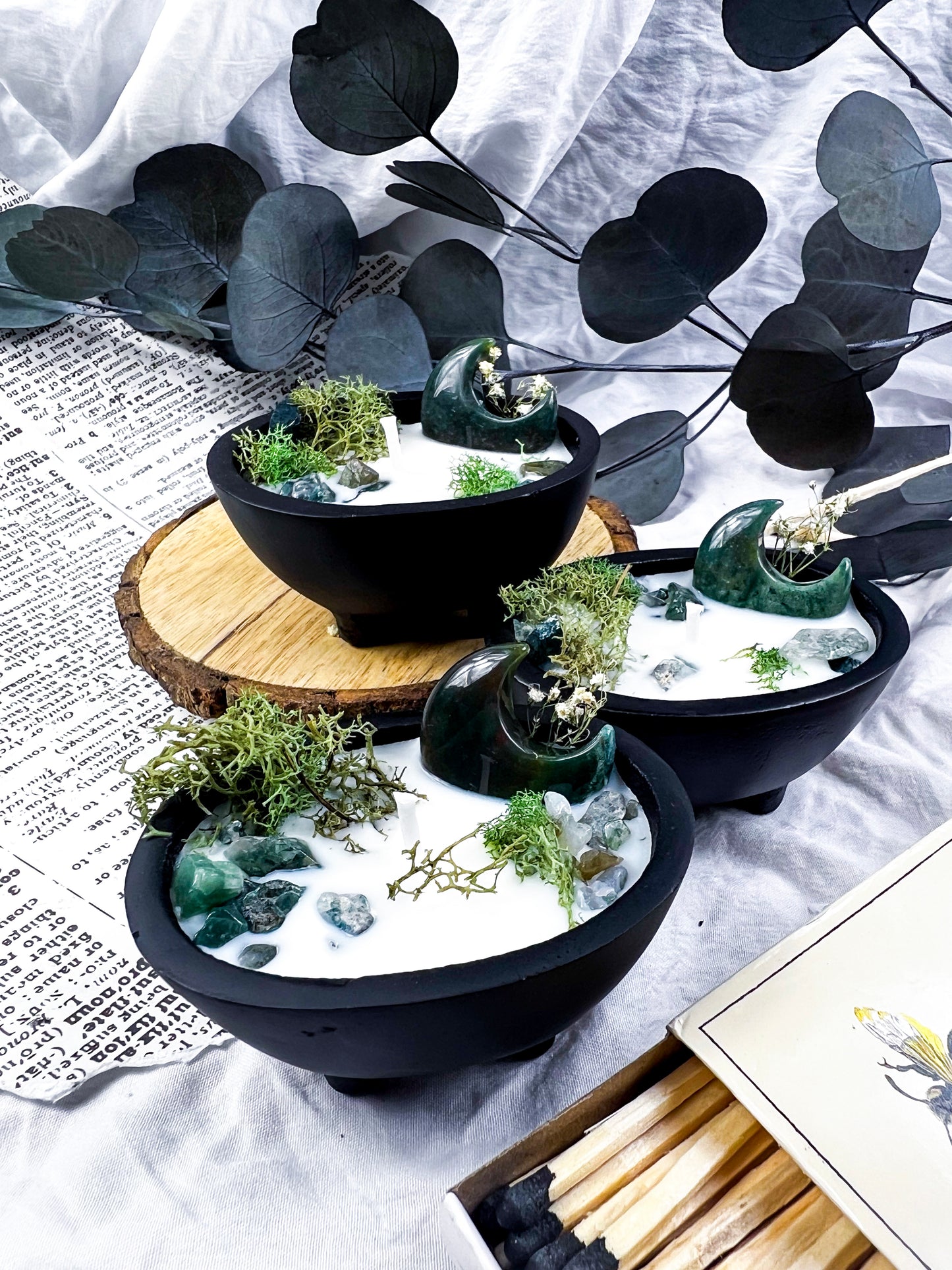 Enchanted Moss | Cast Iron Cauldron Candles