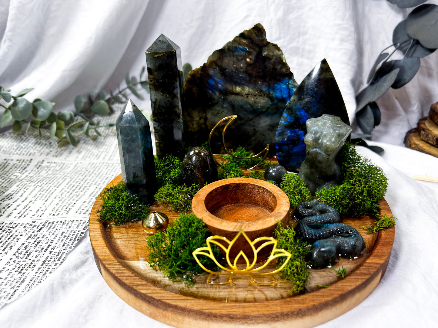 Eternal Glow | Large Round Crystal Altar