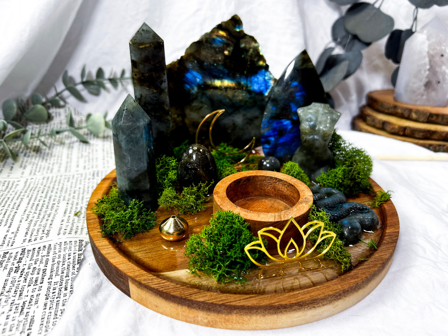 Eternal Glow | Large Round Crystal Altar