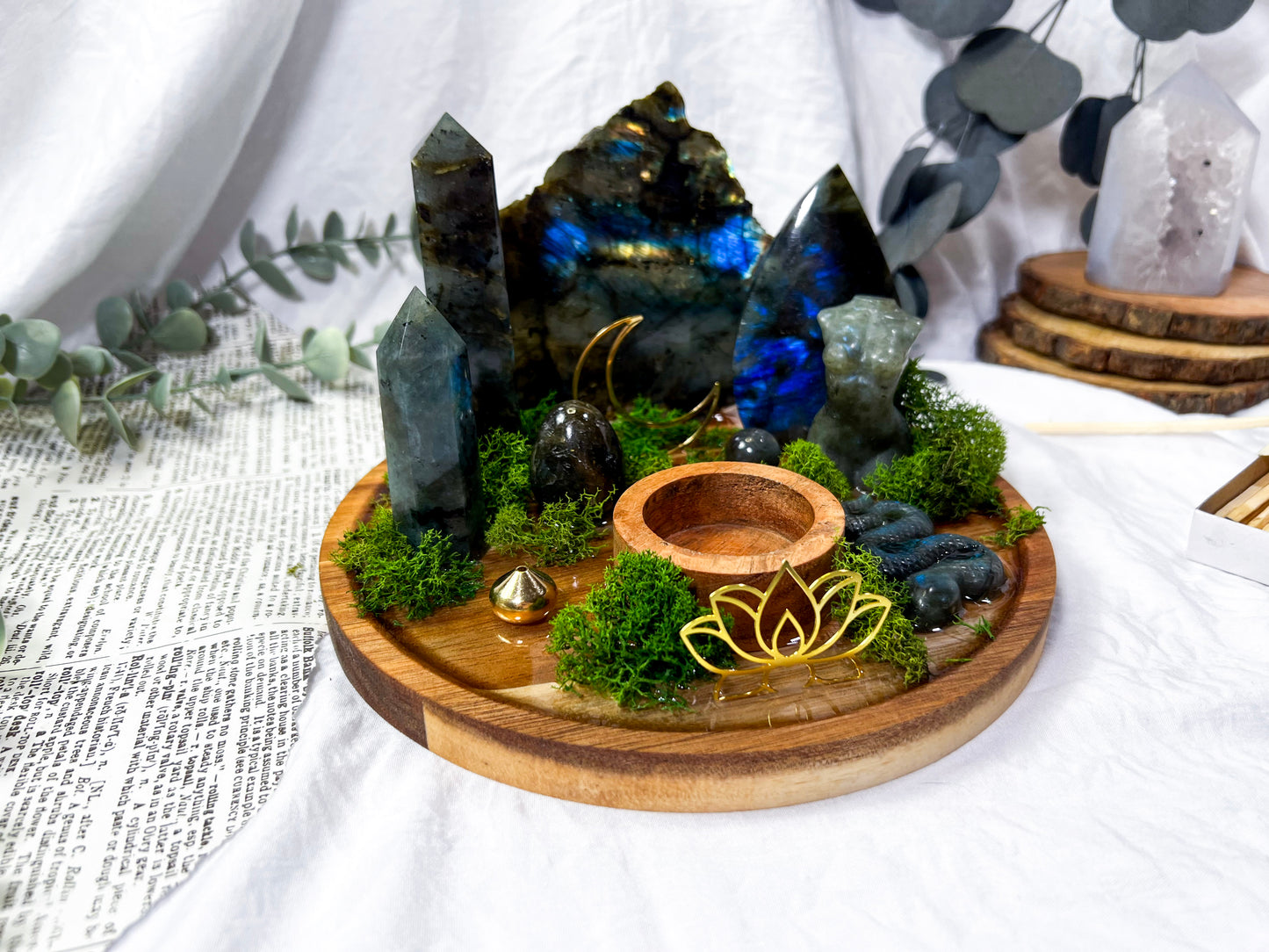 Eternal Glow | Large Round Crystal Altar