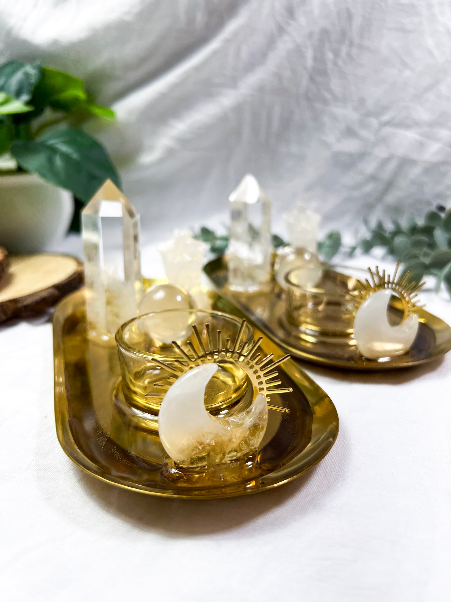 Quartz Dusk | Mini Gold Altar