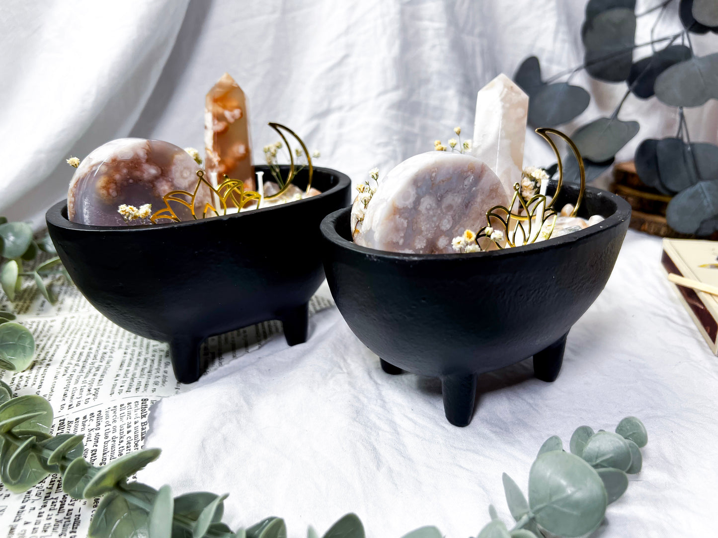 Flower Solace | Large Cauldron Candle