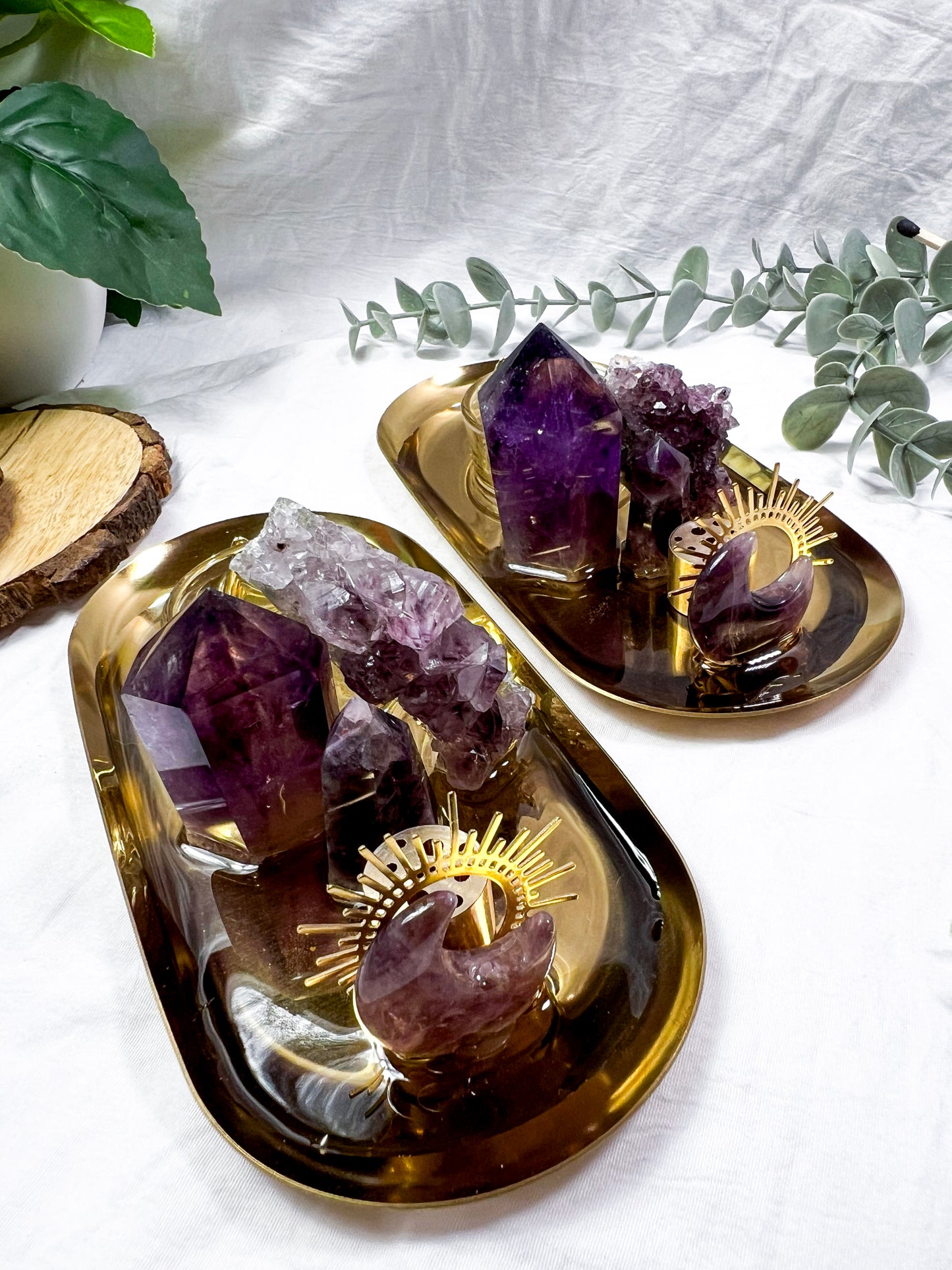 Amethyst Haven | Mini Gold Altar