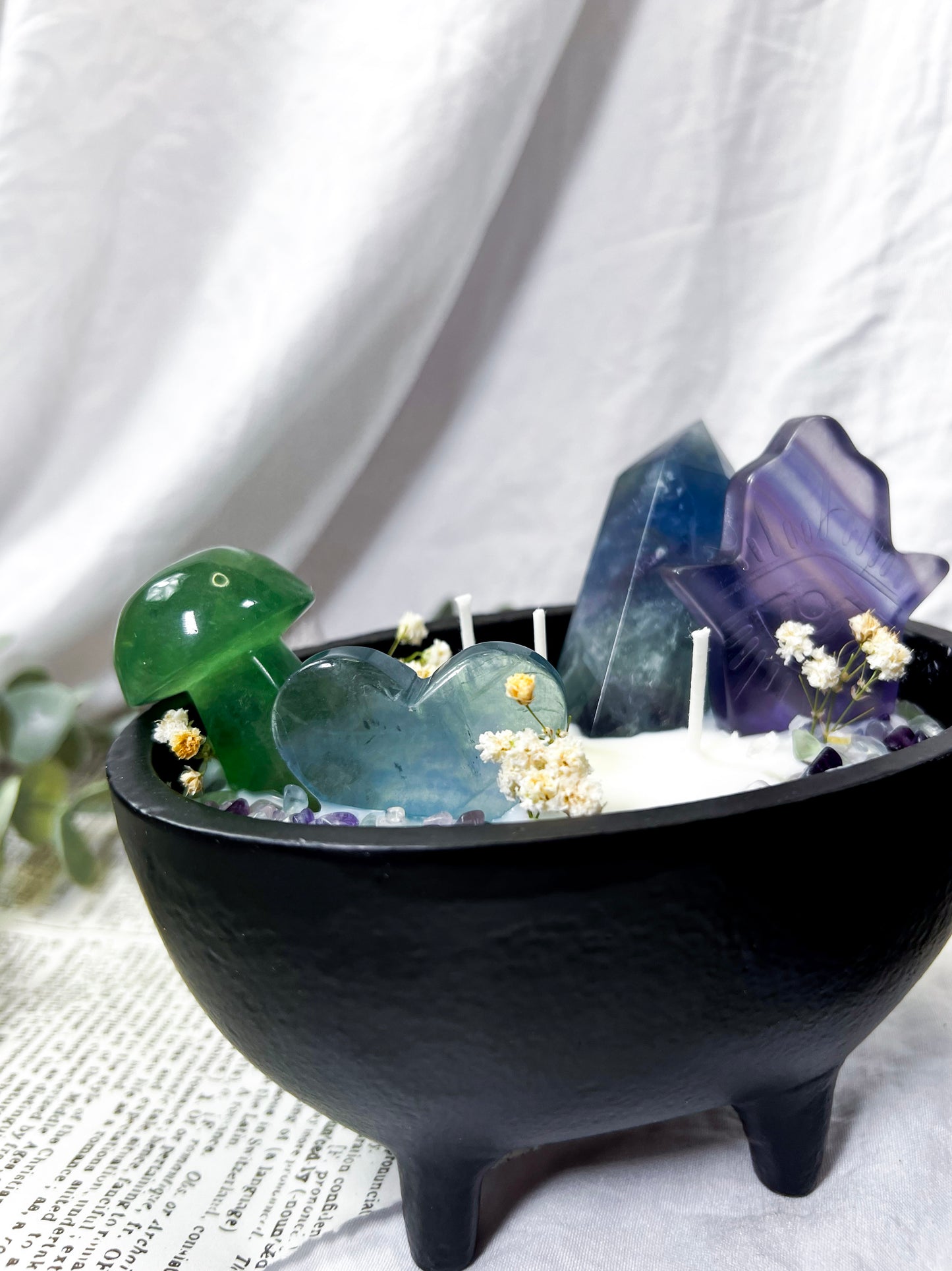 Fluorite Hamsa | Large Cauldron Candle