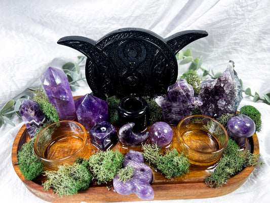 Thistle & Rune | Medium Altar