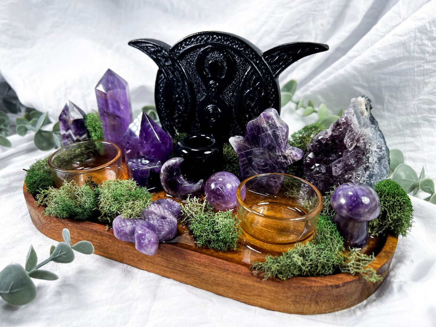 Thistle & Rune | Medium Altar