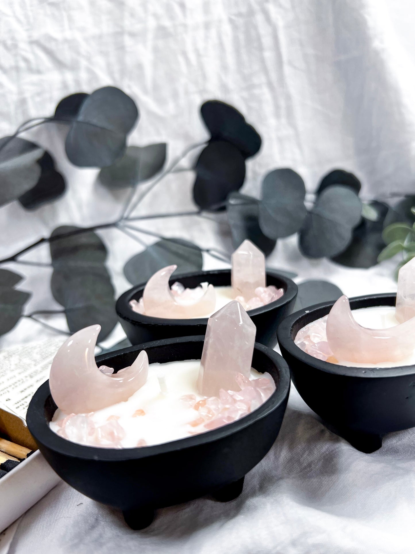 Rose Towers | Small Cauldron Candle